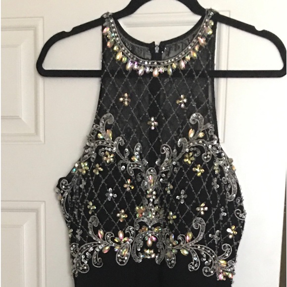 One black and silver threads with beads and Aurora borealis and gold gems - Picture 5 of 6